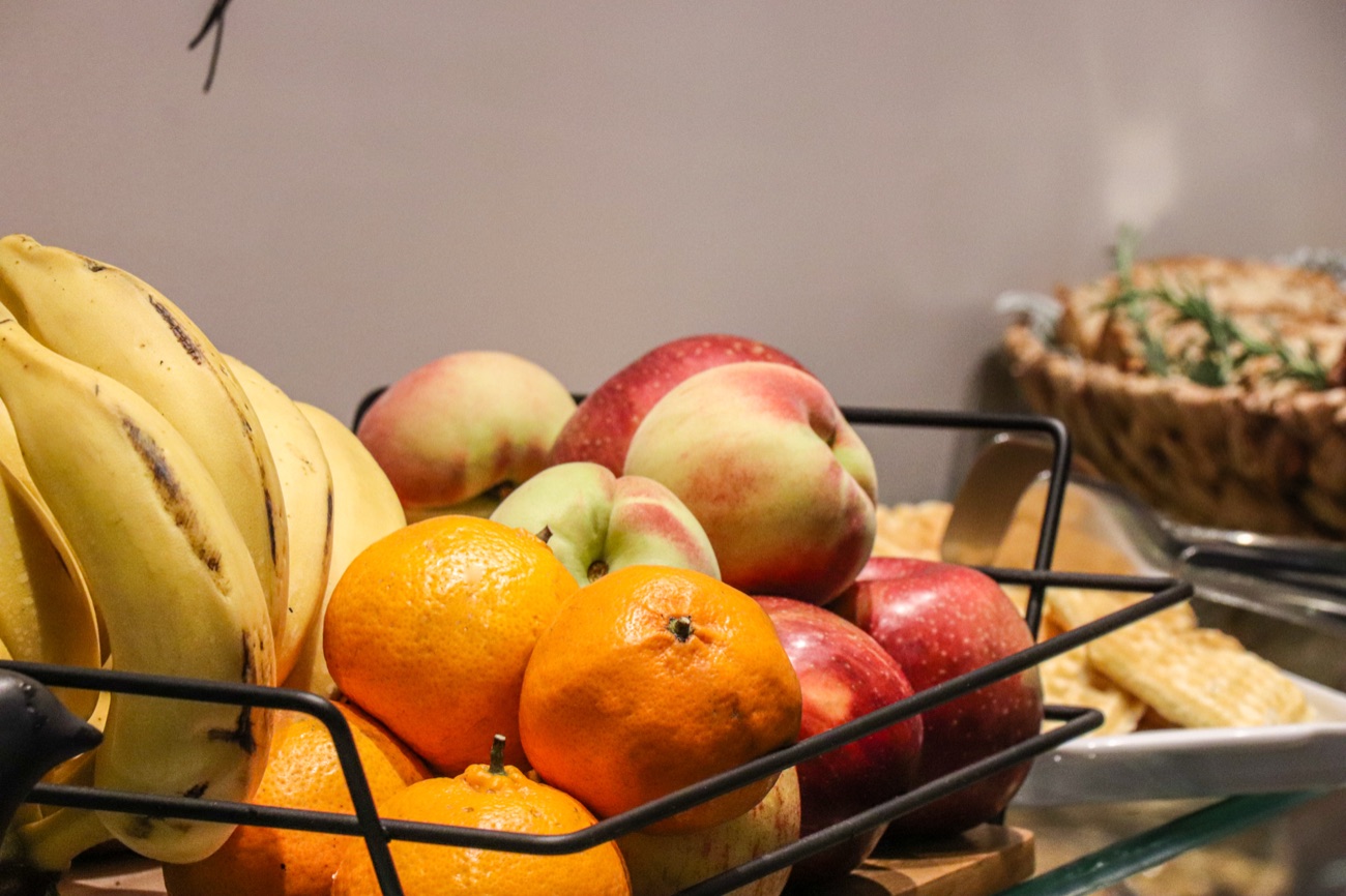 Frutas frescas do café da manhã da Bella Viena